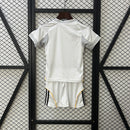 Conjunto Infantil Real Madrid 2025/26 - Home
