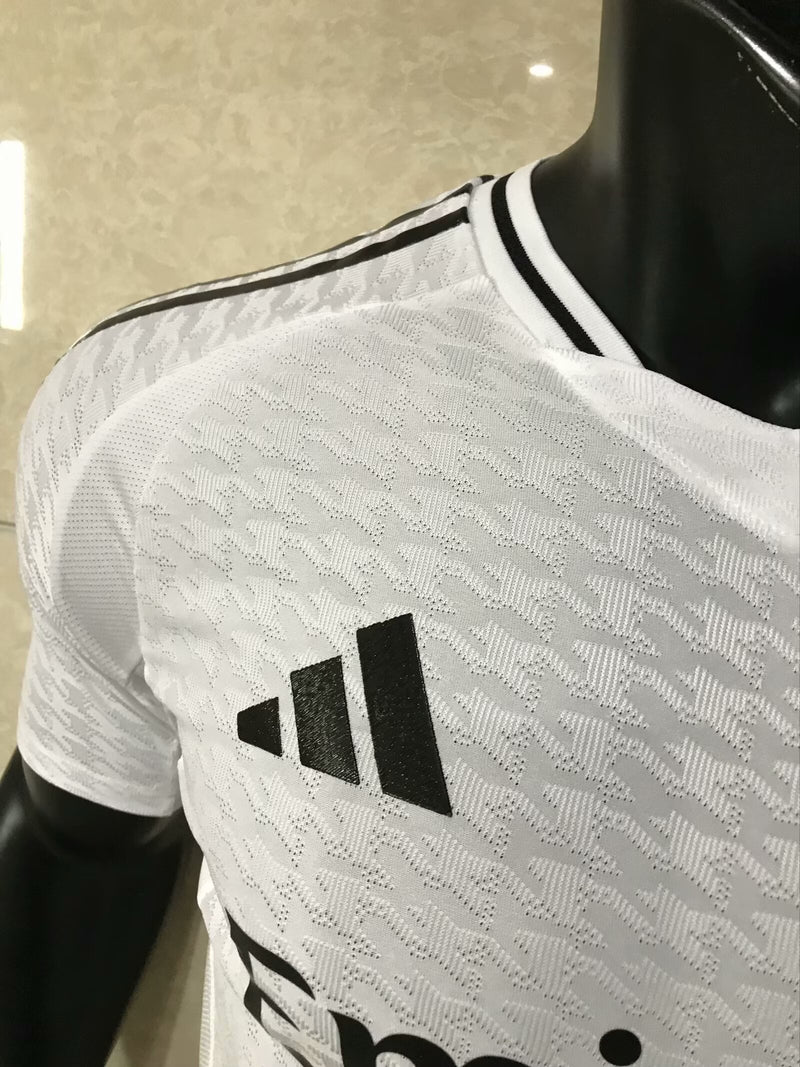 Camisola Real Madrid Versão Jogador 2024/25 Home
