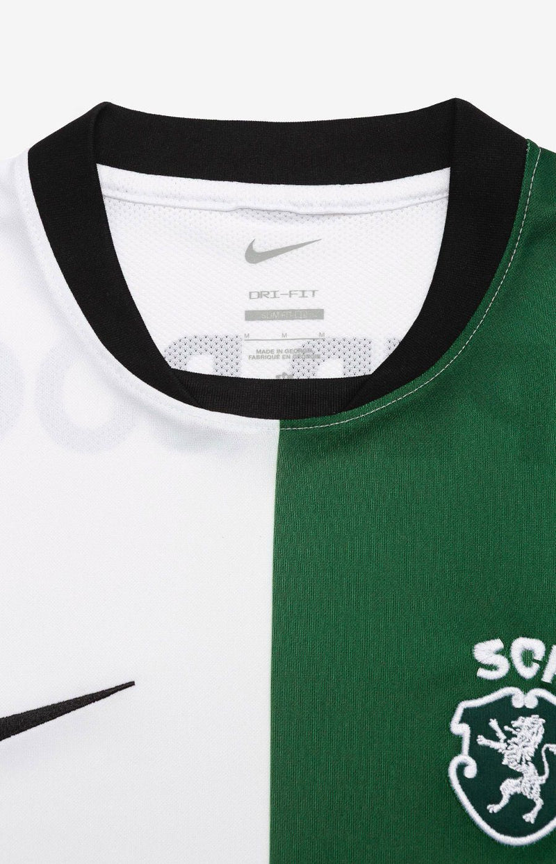 Camisola Sporting STROMP 25/26-Champions (Pré Venda prazo de entrega 10 a 22 Dias Úteis)