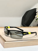 Óculos Esportivo Nike - Preto e Verde