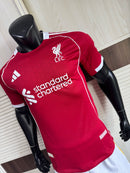 Camisola LIVERPOOL 25/26 Home Versão Player