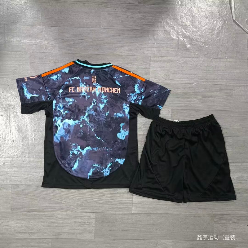 Conjunto Infantil Bayern de Munique III 2024/25 - Away