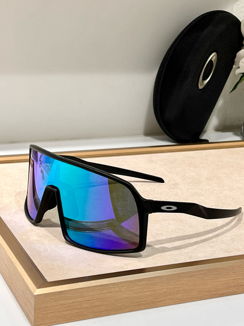 Óculos Esportivo Oakley - Preto e Azul