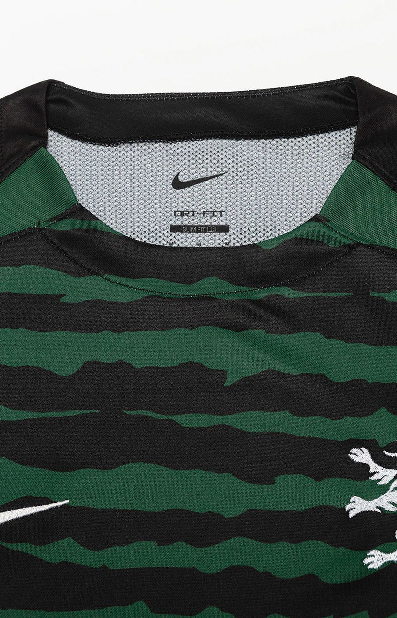 Camisola Sporting CHRISTMAS Patch Nacional Lançamento 25/26 (Pré Venda Prazo de Entrega 14 a 22 Dias Úteis)