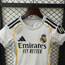 Conjunto Infantil Real Madrid 2025/26 - Home